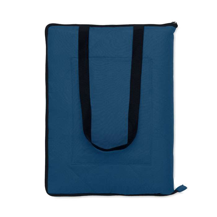 Foldable quilted picnic blanket